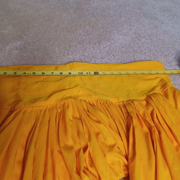 Beautiful Chiffon Sunflower Yellow Floral Blouse & Pants set w Sequence - Picture 9 of 14